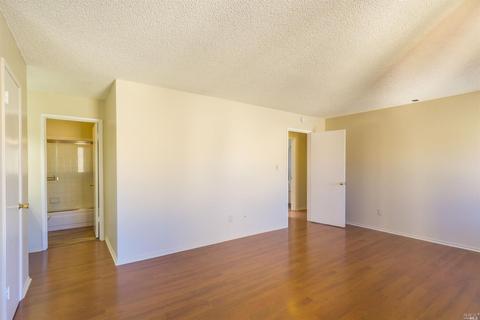 45 Del Prado Cir, Fairfield, CA 94533 photo 18
