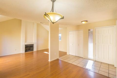 45 Del Prado Cir, Fairfield, CA 94533 photo 7