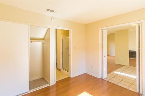 45 Del Prado Cir, Fairfield, CA 94533 photo 9