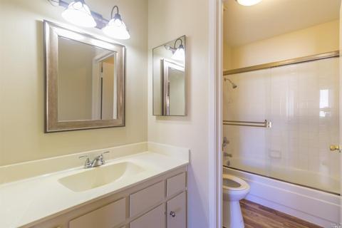 45 Del Prado Cir, Fairfield, CA 94533 photo 19