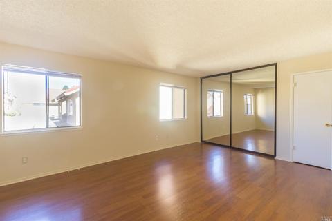 45 Del Prado Cir, Fairfield, CA 94533 photo 16