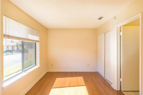 45 Del Prado Cir, Fairfield, CA 94533 photo 8