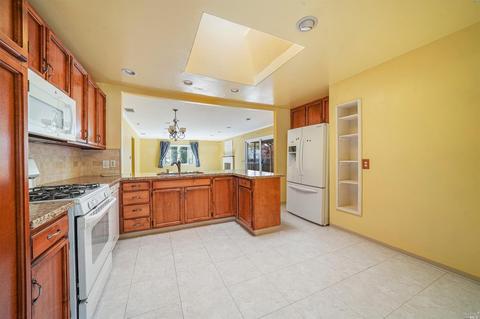 2425 Tennessee St, Vallejo, CA 94591 photo 8