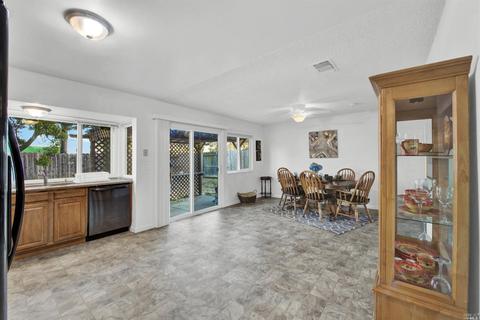 2237 Atherton Ct, Fairfield, CA 94533 photo 16