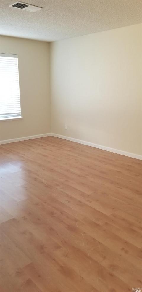 165 Obsidian Ct, Vallejo, CA 94589 photo 3