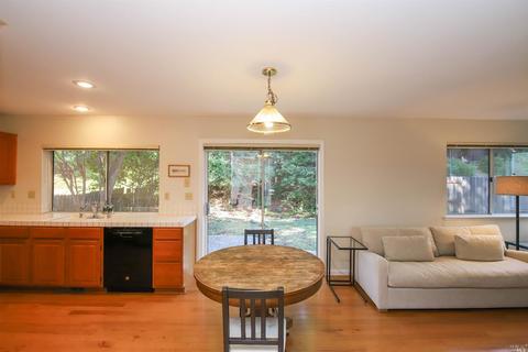 591 Rolling Oak Ct, Vacaville, CA 95688 photo 15