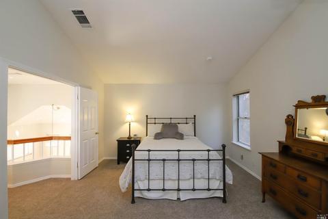 591 Rolling Oak Ct, Vacaville, CA 95688 photo 37