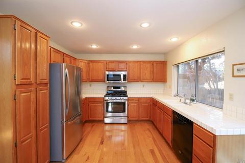 591 Rolling Oak Ct, Vacaville, CA 95688 photo 21