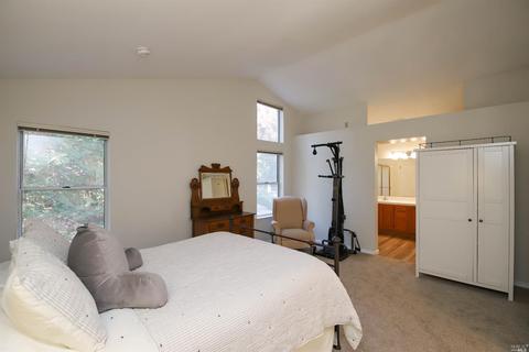 591 Rolling Oak Ct, Vacaville, CA 95688 photo 40