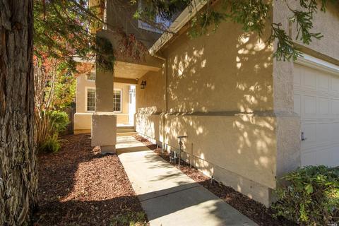 591 Rolling Oak Ct, Vacaville, CA 95688 photo 4