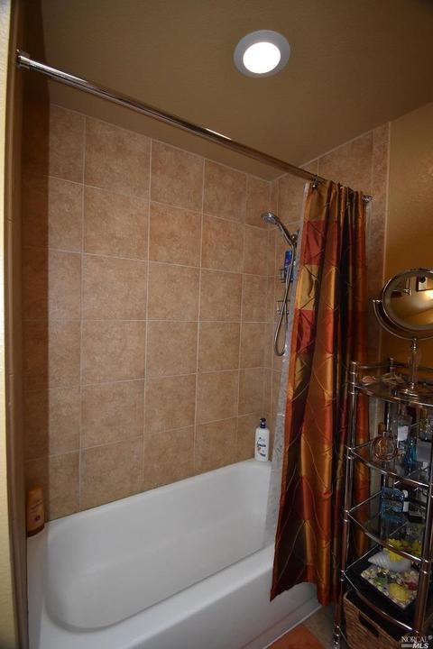 Undisclosed, Vallejo, CA 94591 photo 24
