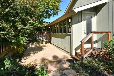 331 Orchard St, Healdsburg, CA 95448 photo 3