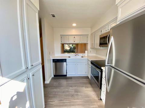 146 Nantucket Ln, Vallejo, CA 94590 photo 5
