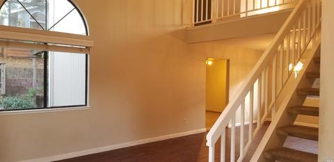 194 Nalisty Dr, Vallejo, CA 94590 photo 2