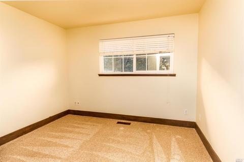 865 Malaga Dr, Ukiah, CA 95482 photo 18