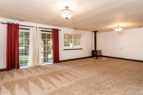 865 Malaga Dr, Ukiah, CA 95482 photo 21