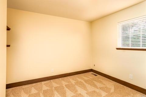 865 Malaga Dr, Ukiah, CA 95482 photo 20