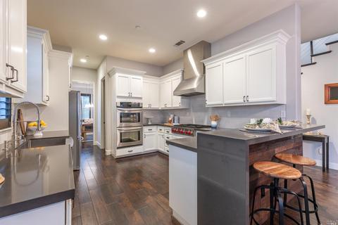 72 Catania Ln, Napa, CA 94558 photo 17
