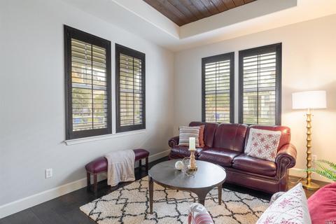 72 Catania Ln, Napa, CA 94558 photo 6