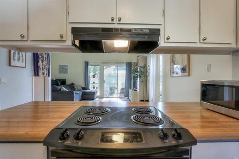 8346 Windmill Farms Dr, Cotati, CA 94931 photo 8