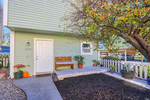 8346 Windmill Farms Dr, Cotati, CA 94931 photo 3