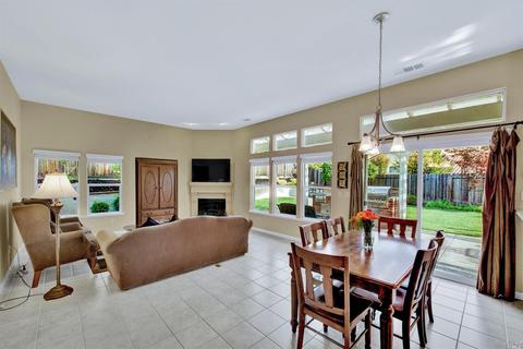 2844 Prestwick Ct, Fairfield, CA 94534 photo 14