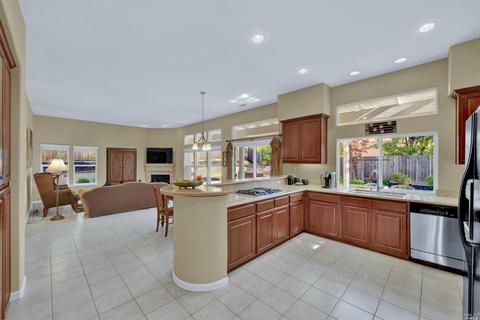 2844 Prestwick Ct, Fairfield, CA 94534 photo 10
