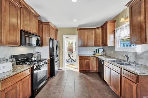 944 Capitol St, Vallejo, CA 94590 photo 9