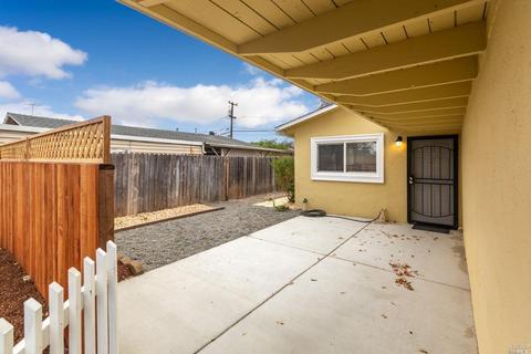 361 Utah St, Fairfield, CA 94533 photo 5