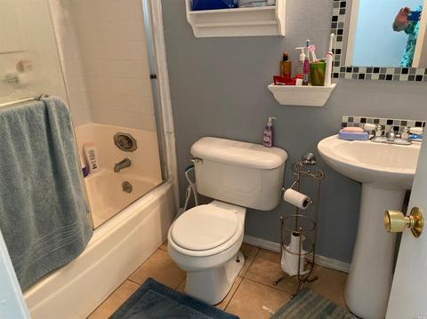 406 Holly St, Vallejo, CA 94589 photo 8