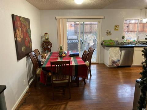 406 Holly St, Vallejo, CA 94589 photo 5