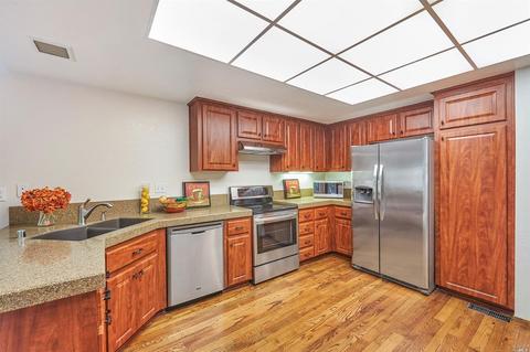 60 Flicker Dr, Novato, CA 94949 photo 15