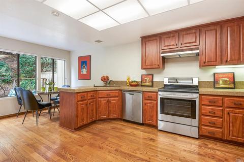 60 Flicker Dr, Novato, CA 94949 photo 14