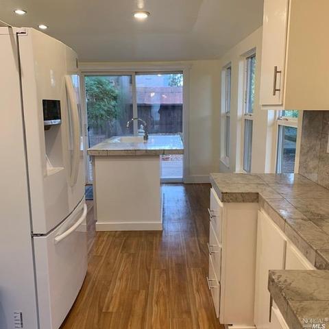 1408 Wright St, Santa Rosa, CA 95404 photo 5