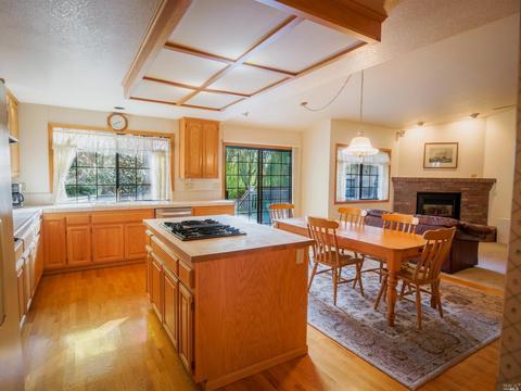 137 Vinecrest Cir, Windsor, CA 95492 photo 7