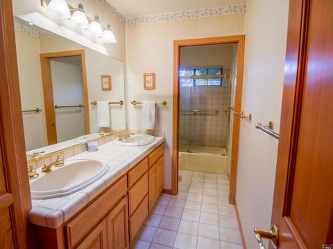 137 Vinecrest Cir, Windsor, CA 95492 photo 19
