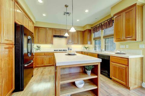 6000 Stonehouse Dr, Vallejo, CA 94591 photo 17