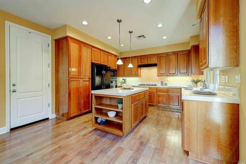 6000 Stonehouse Dr, Vallejo, CA 94591 photo 16