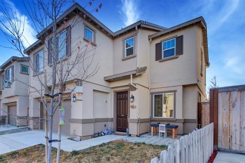 1359 Encore Dr, Fairfield, CA 94534 photo 3