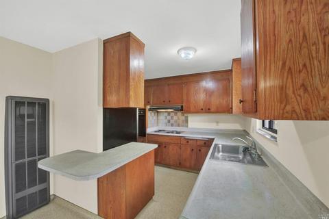 658 Mini Dr, Vallejo, CA 94589 photo 12