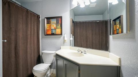 710 Natalie Dr, Windsor, CA 95492 photo 20