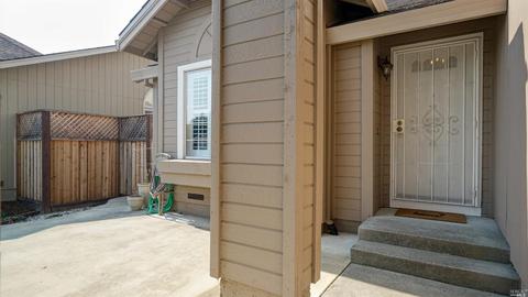 710 Natalie Dr, Windsor, CA 95492 photo 4