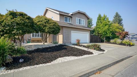 710 Natalie Dr, Windsor, CA 95492 photo 1