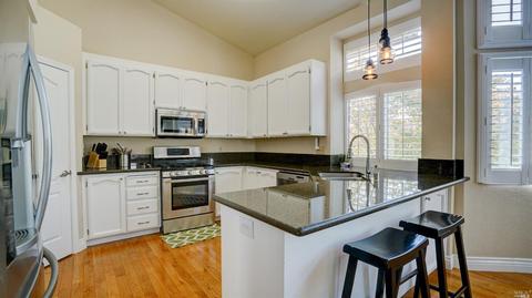 710 Natalie Dr, Windsor, CA 95492 photo 11