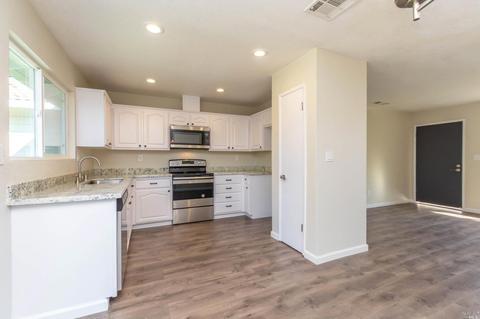 2240 Concord Ct, Fairfield, CA 94533 photo 13