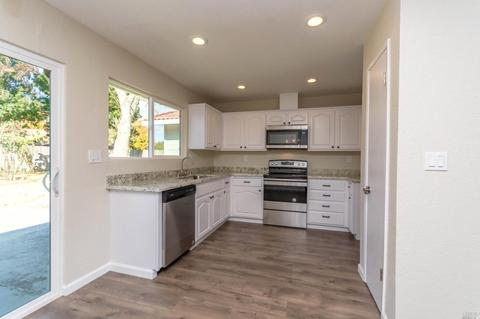 2240 Concord Ct, Fairfield, CA 94533 photo 12