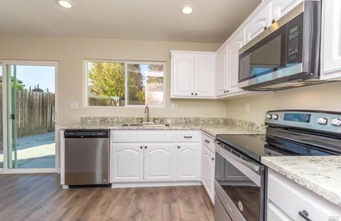2240 Concord Ct, Fairfield, CA 94533 photo 17