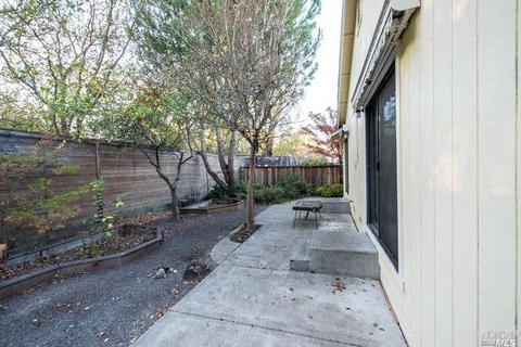 9251 Berwyn Ln, Windsor, CA 95492 photo 17