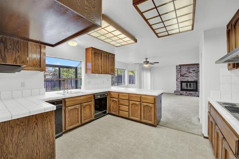 272 Preakness Ln, Vallejo, CA 94591 photo 11