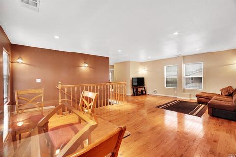 277 Woodrow Ave, Vallejo, CA 94591 photo 9